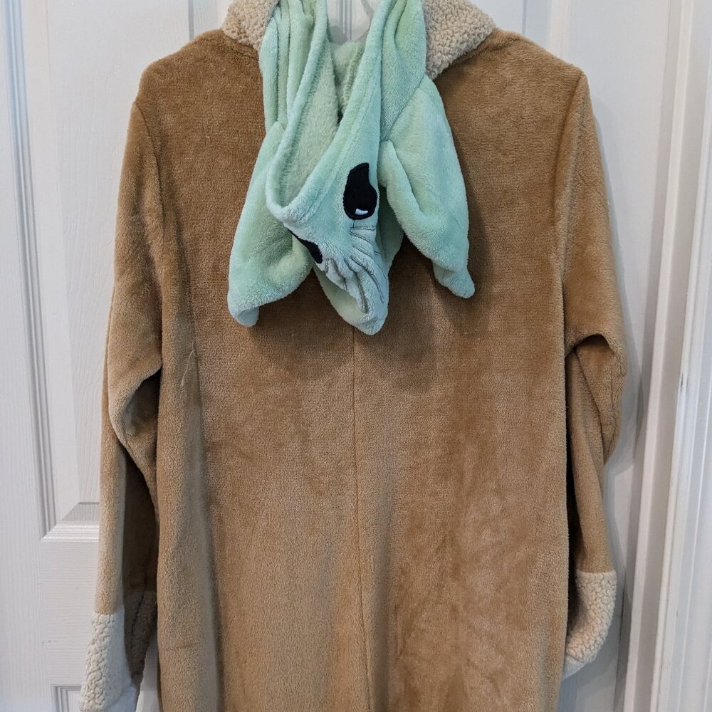 Disney Star Wars Grogu Adult Onesie One Piece Pajamas Romper Beige Size XL